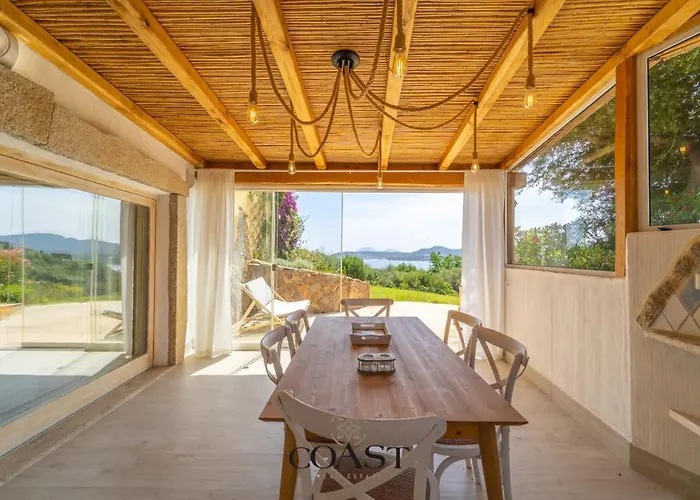 Smeraldo - Vista Mare, A/c & Parking * Olbia